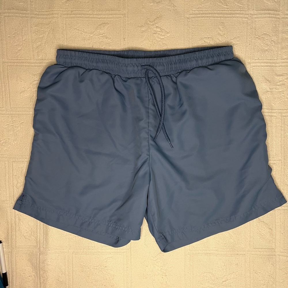 Men’s BCG athletic shorts, size Medium, grey-blue